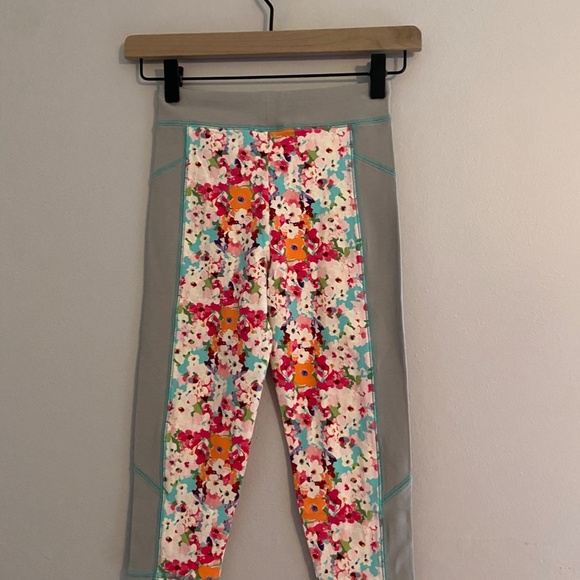NWT Girl's 435 by Matilda Jane Floral Athletic Style Leggings SIZE 10 - Picture 4 of 7